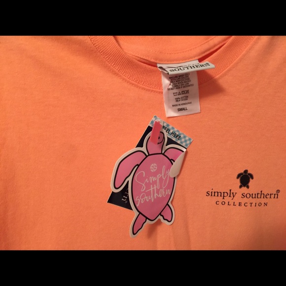 Simple Southern peach t-shirt - Picture 2 of 3